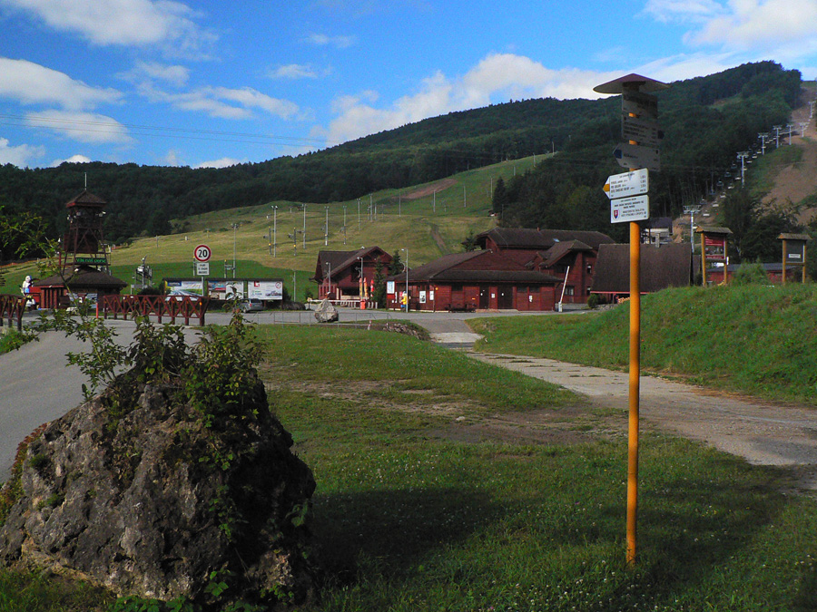 pred-malofatranskou-stovkou-valcianska-a-slovianska-dolina-odbocka-z-hrebena-