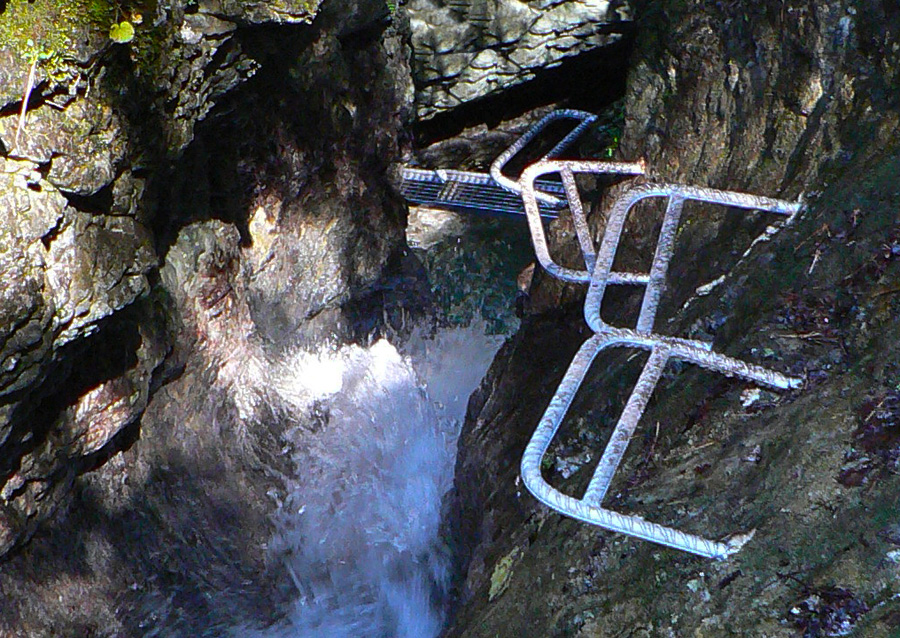 roklina-kysel-je-spristupnena-ferratou-video