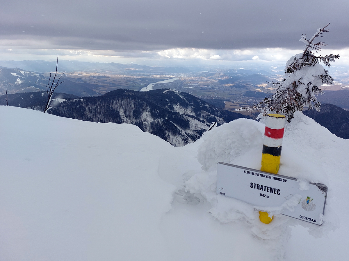 od-magury-po-maguru-hreben-krivanskej-fatry-na-pasoch