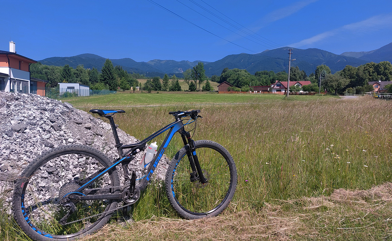 ...s_výhľadmi_aj_na_nové_rúbane_pod_Kriváňmi.