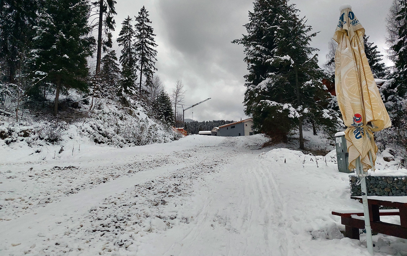 Ráno_by_sa_dalo_opatrne_už_stadeto_zdola...