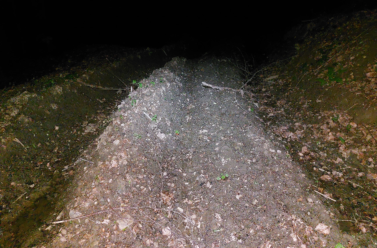 Neskutočne rozbité zvážnice za Uličským Krivým. Neskutočne_rozbité_zvážnice_za_Uličským_Krivým.