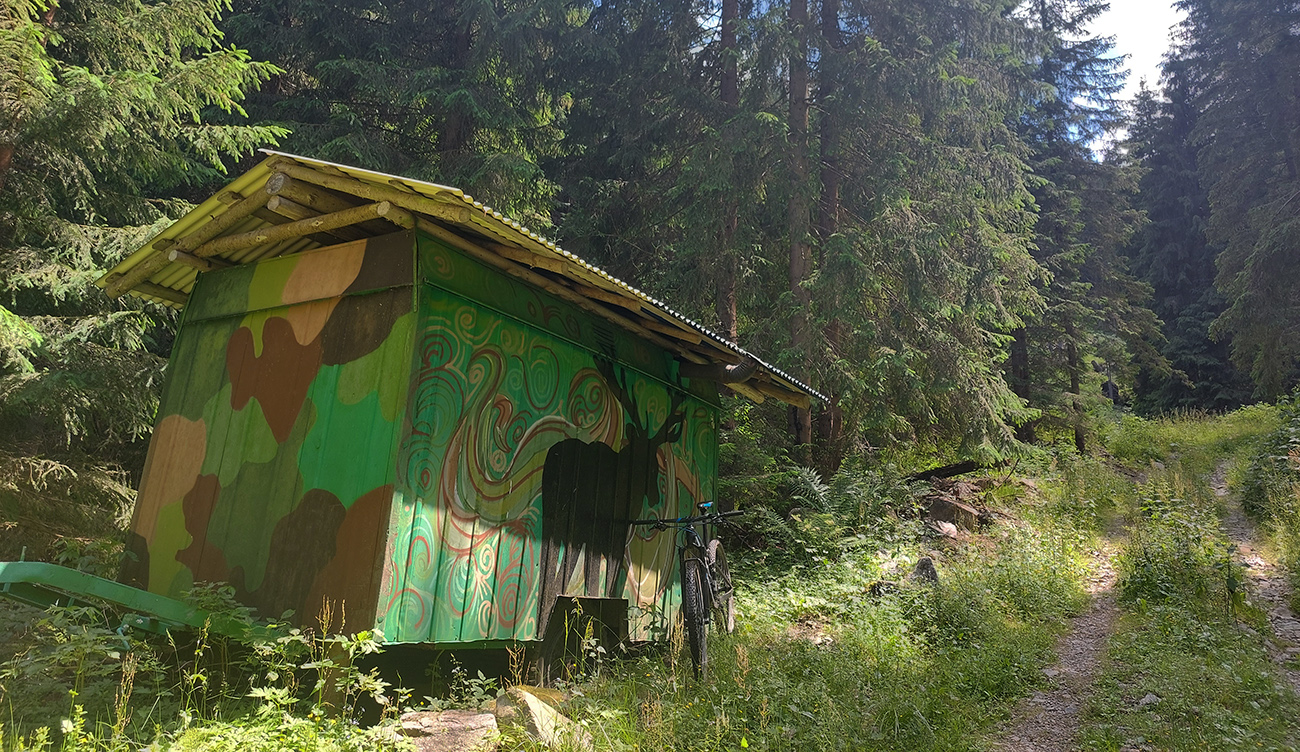 Pri tomto úchvatnom veľdiele slušná cesta končí, otáčam. Pri_tomto_úchvatnom_veľdiele_slušná_cesta_končí,_otáčam.